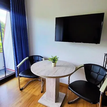 Mit Balkon Am Rhein Appartement